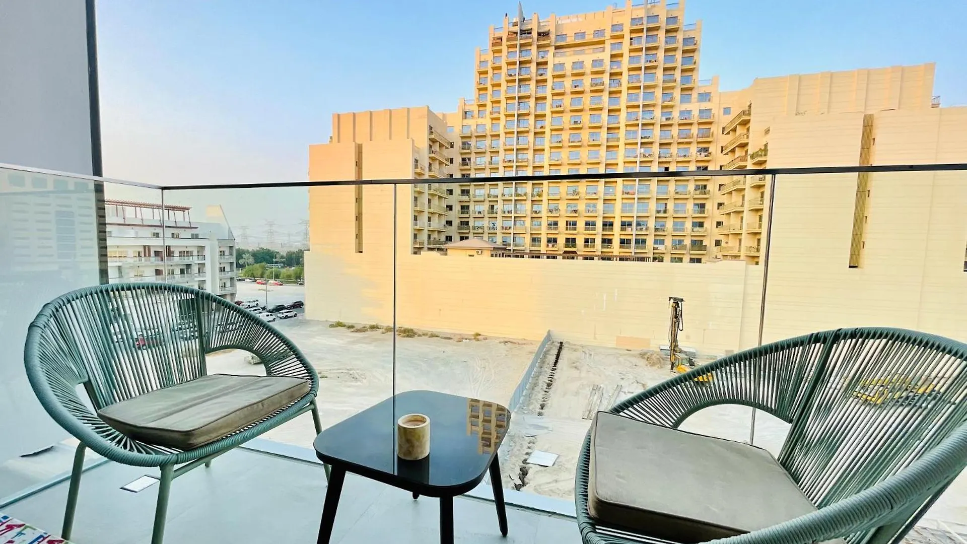 Luxury 1 Bedroom Apartment ドバイ アラブ首長国連邦