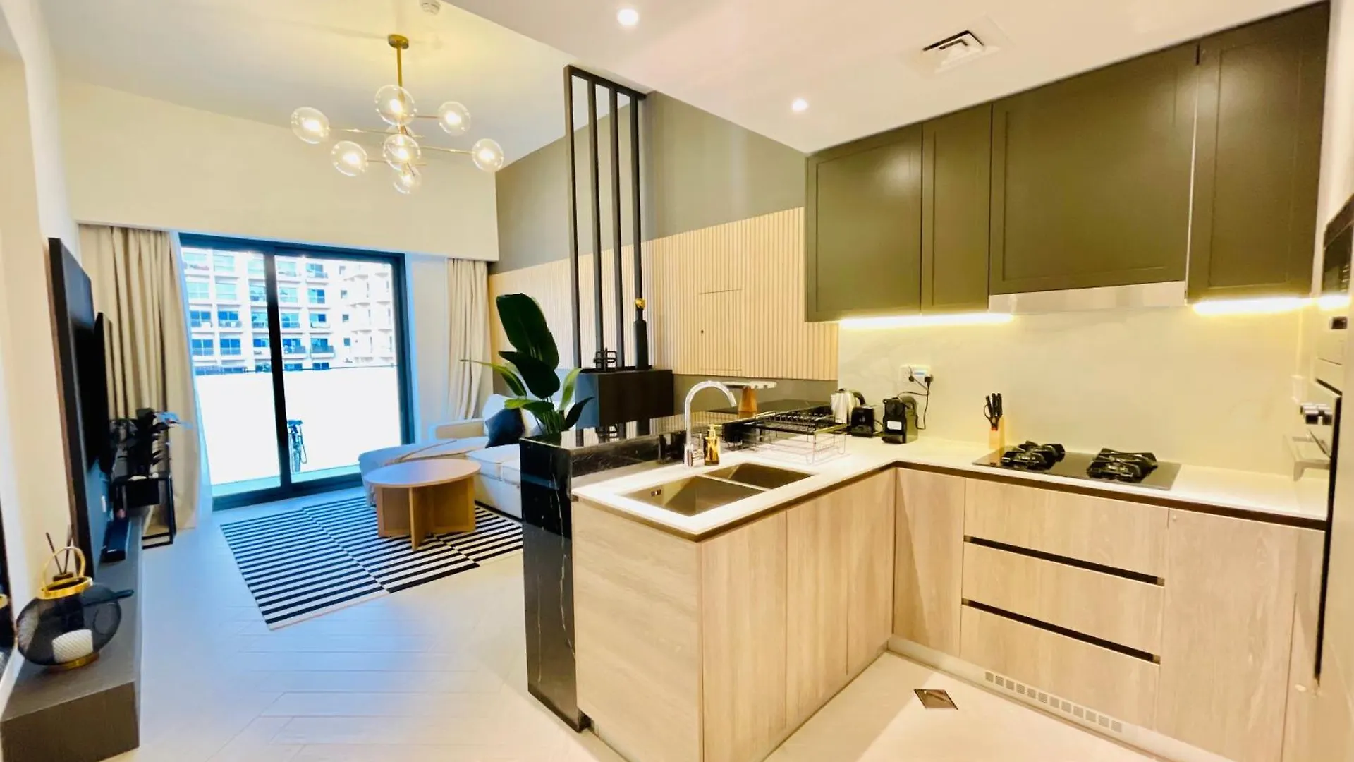 Luxury 1 Bedroom Apartment ドバイ